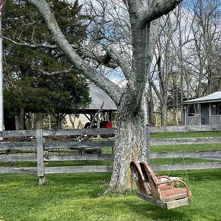Bourbon Trail Cabin On The Farm Lawrenceburg Exterior photo
